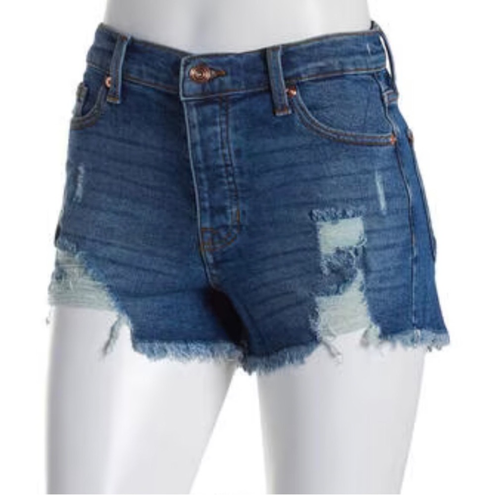 Celebrity Pink Women’s High Rise Basic Fray Hem Shorts